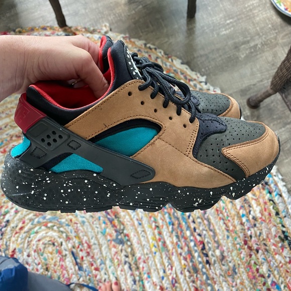 Air Huarache Light British Tan Geode Green/ Teal (2022) - Picture 4 of 6